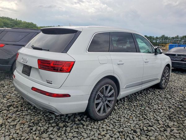 2017 AUDI Q7 quattro Premium Plus