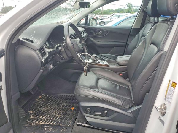 2017 AUDI Q7 quattro Premium Plus