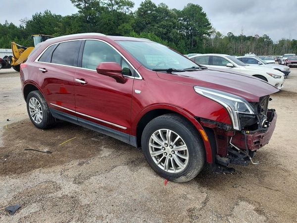2017 CADILLAC XT5 Luxury