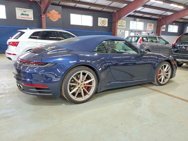 2021 PORSCHE 911