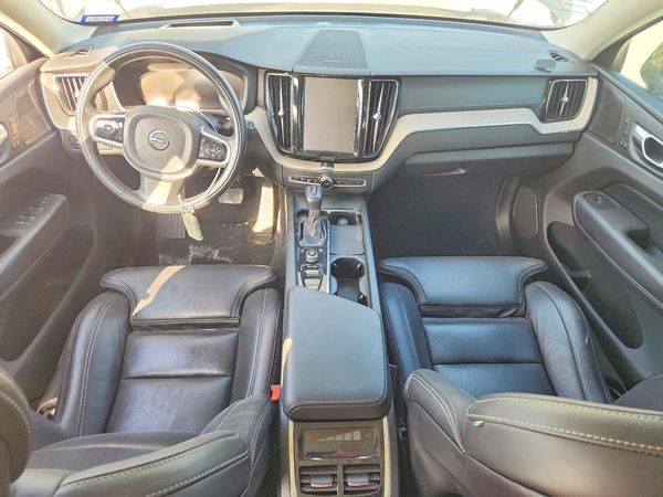2021 VOLVO XC60 Inscription