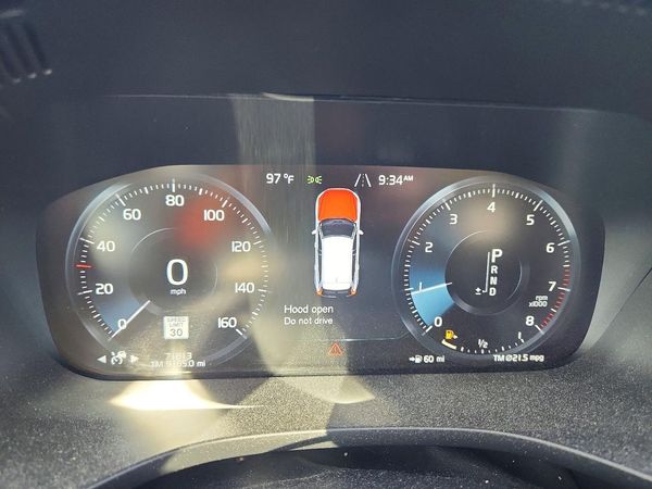 2021 VOLVO XC60 Inscription