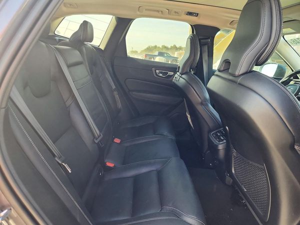 2021 VOLVO XC60 Inscription