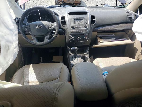 2015 KIA SORENTO GL