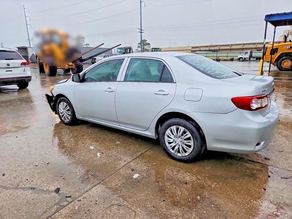 2012 TOYOTA COROLLA