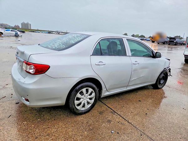 2012 TOYOTA COROLLA