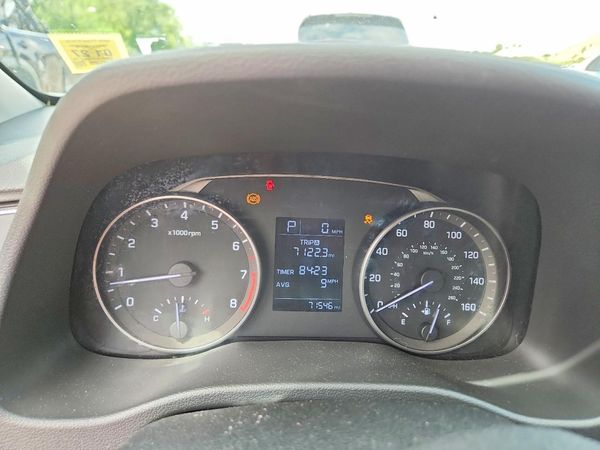 2017 HYUNDAI ELANTRA SE Base