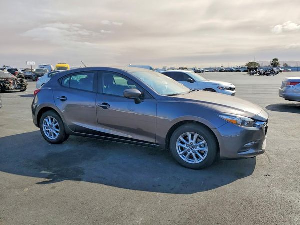 2018 MAZDA 3