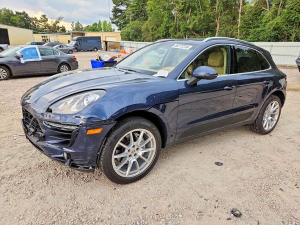 2016 PORSCHE MACAN