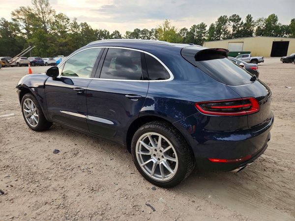 2016 PORSCHE MACAN
