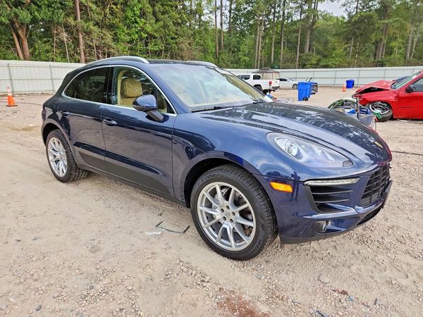 2016 PORSCHE MACAN