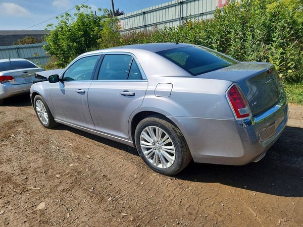 2013 CHRYSLER 300 Base