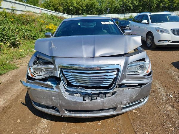 2013 CHRYSLER 300 Base