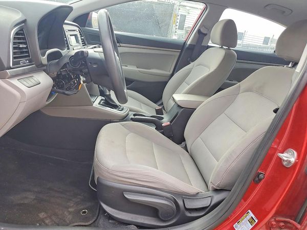 2017 HYUNDAI ELANTRA SE Base