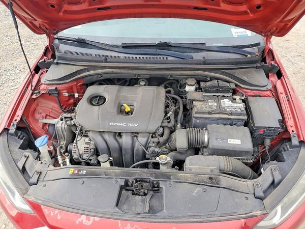 2017 HYUNDAI ELANTRA SE Base
