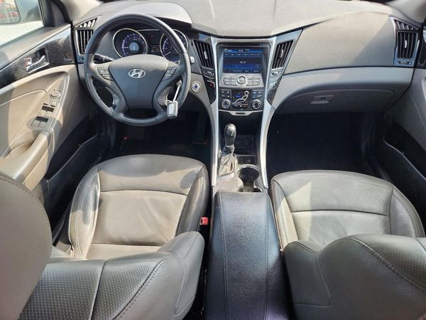 2013 HYUNDAI SONATA