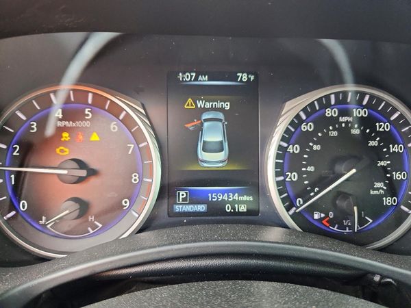 2017 INFINITI Q50