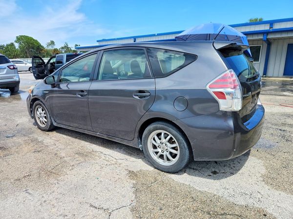 2016 TOYOTA PRIUS V TW