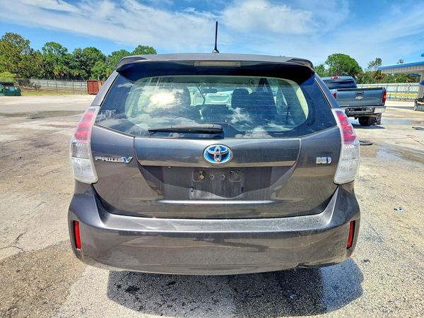 2016 TOYOTA PRIUS V TW