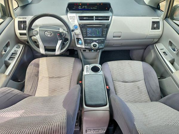 2016 TOYOTA PRIUS V TW