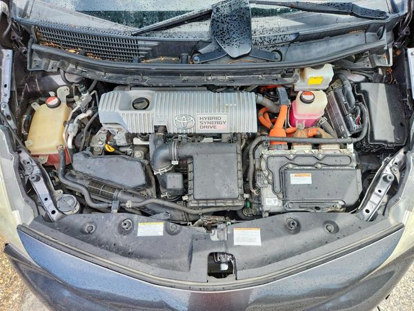 2016 TOYOTA PRIUS V TW