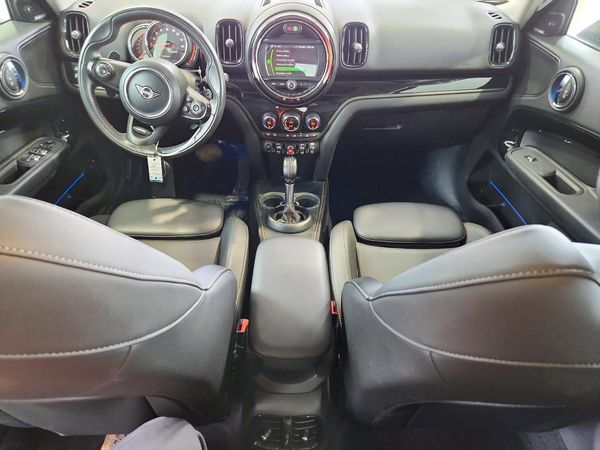 2019 MINI COOPER