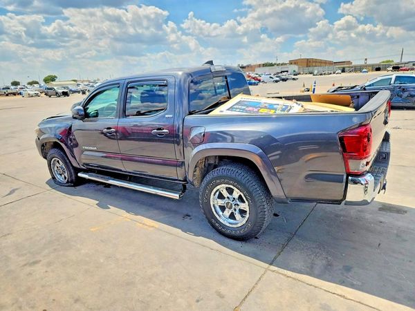 2018 TOYOTA TACOMA