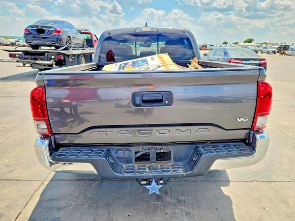 2018 TOYOTA TACOMA