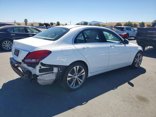 2017 MERCEDES-BENZ C C300