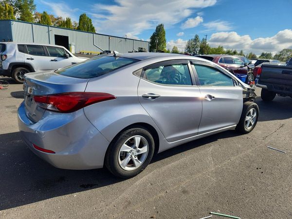 2015 HYUNDAI ELANTRA