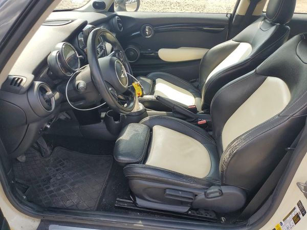 2015 MINI COOPER