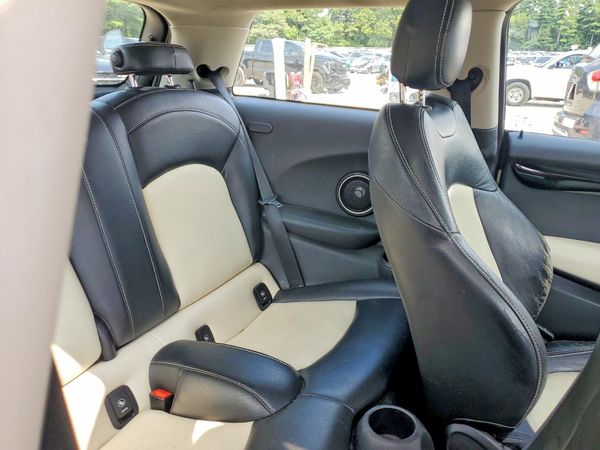 2015 MINI COOPER