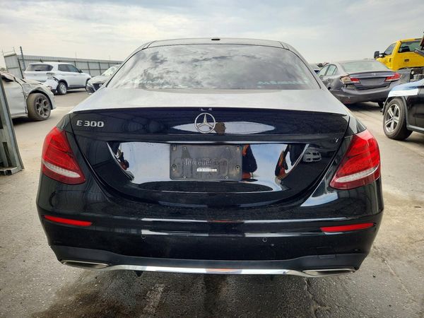 2017 MERCEDES-BENZ E E300