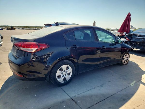2018 KIA FORTE