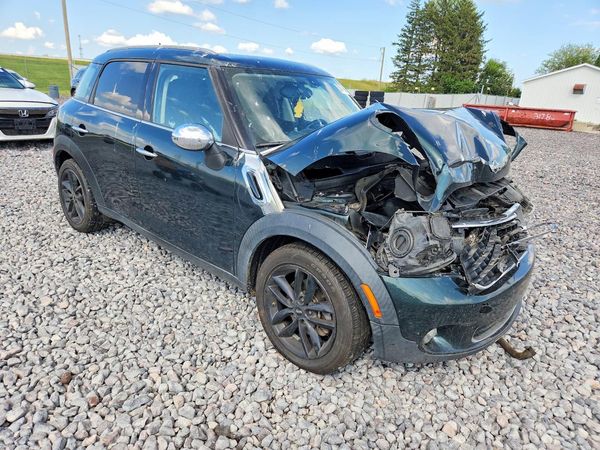 2014 MINI COOPER — Passenger 3/4