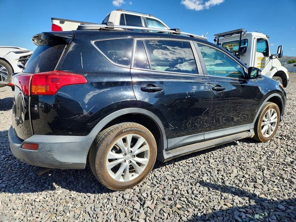 2015 TOYOTA RAV4