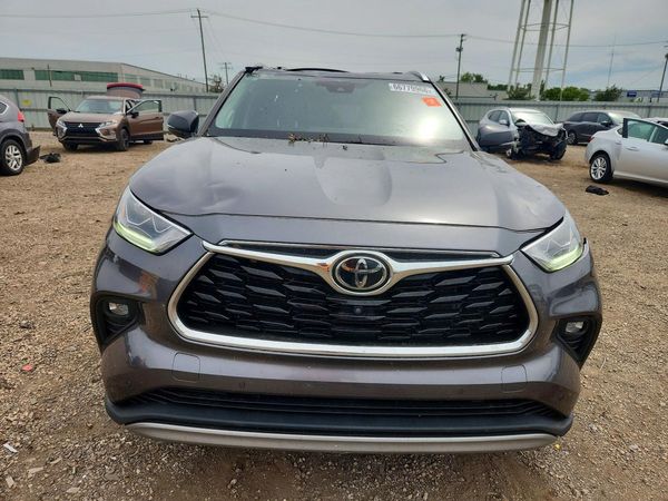 2021 TOYOTA HIGHLANDER