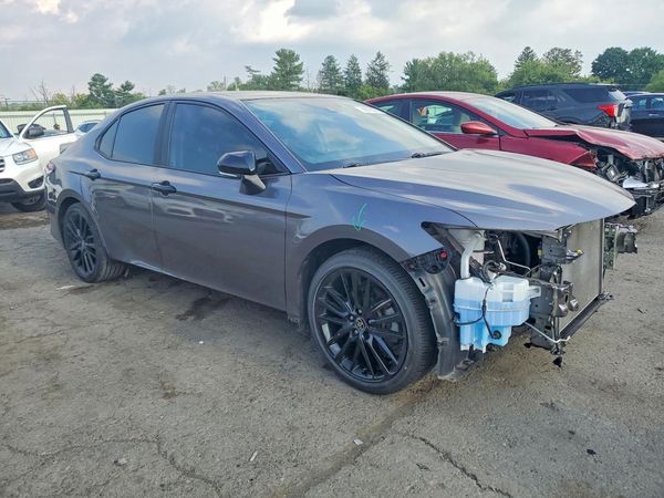 2022 TOYOTA CAMRY