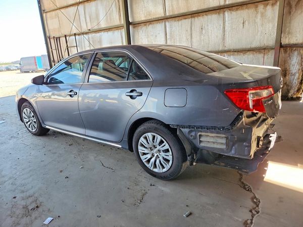 2014 TOYOTA CAMRY