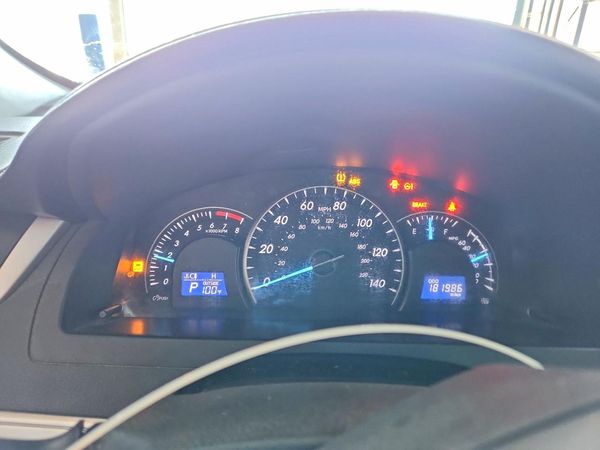 2014 TOYOTA CAMRY