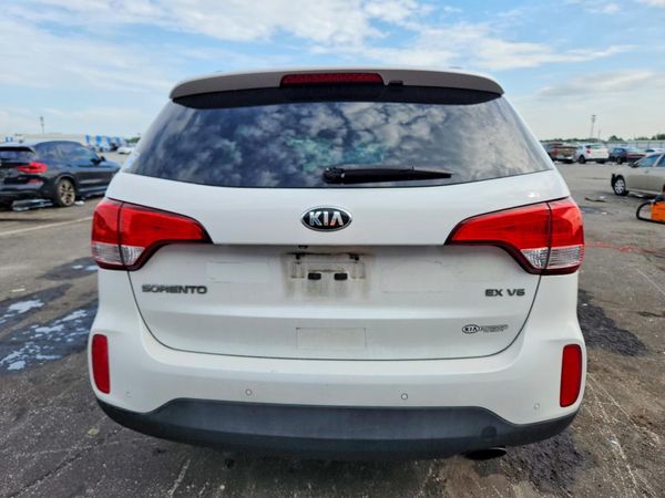 2015 KIA SORENTO GLS