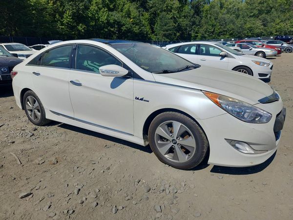 2012 HYUNDAI SONATA Middle level