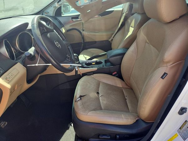 2012 HYUNDAI SONATA Middle level