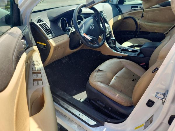 2012 HYUNDAI SONATA Middle level