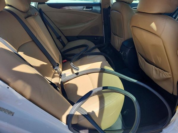 2012 HYUNDAI SONATA Middle level