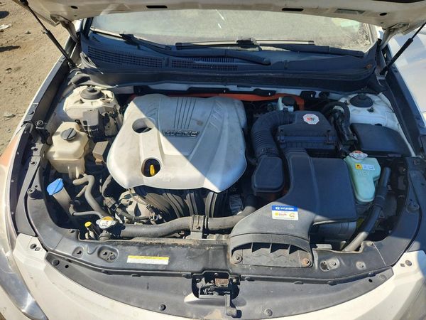 2012 HYUNDAI SONATA Middle level