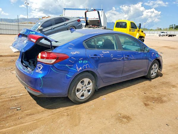 2018 KIA FORTE LX Base