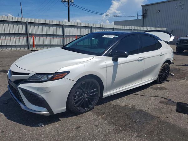 2022 TOYOTA CAMRY