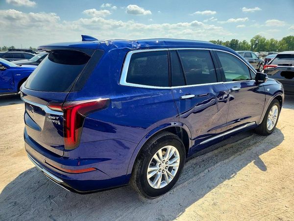 2024 CADILLAC XT6 Luxury