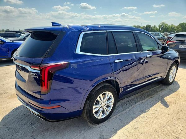 2024 CADILLAC XT6 Luxury
